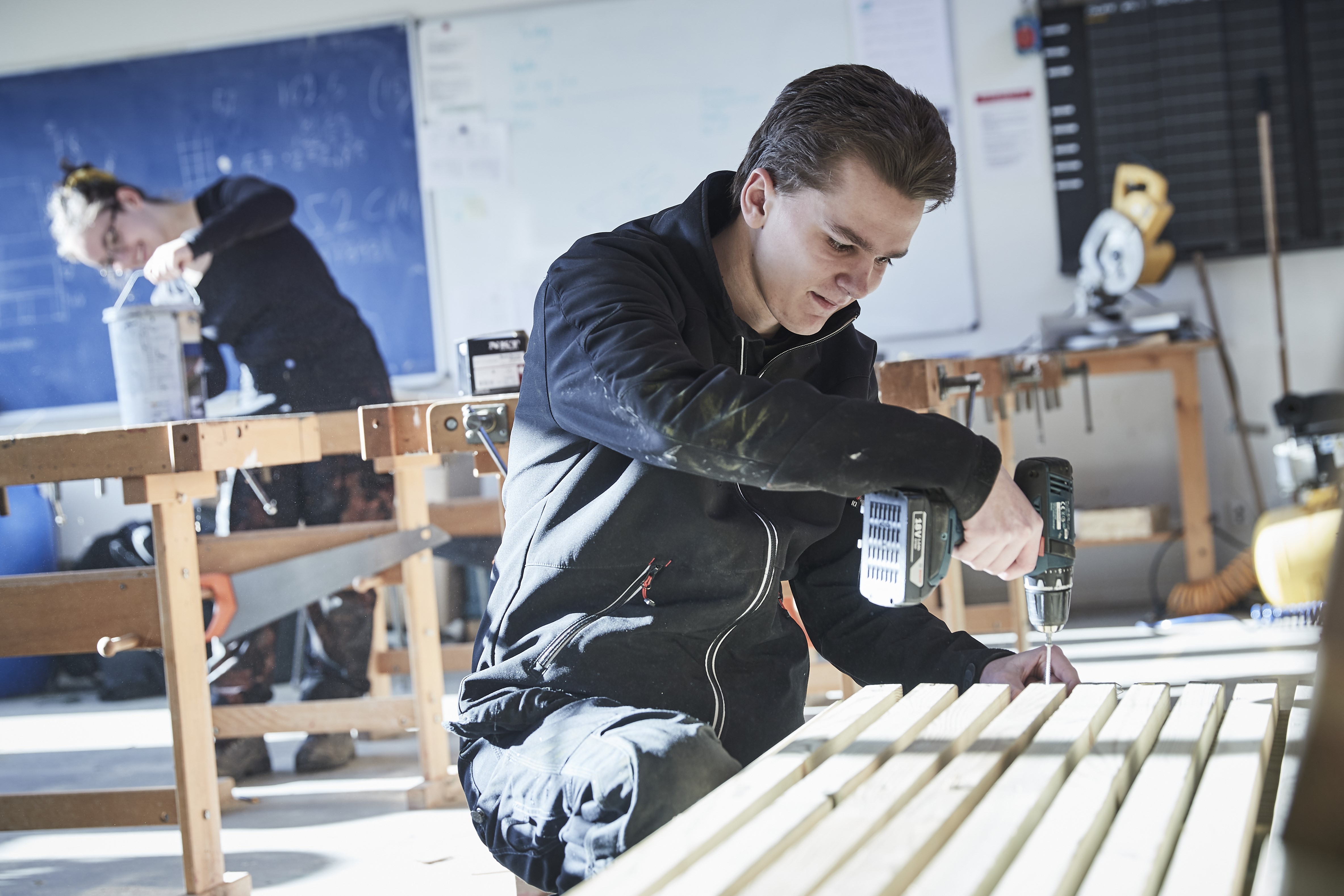 Elever har linjefaget håndværk